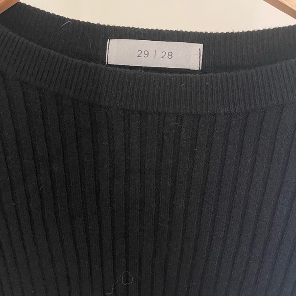 29 | 28 Long Sleeve Cropped Knit w/ Waist Wrap - Picture 2 of 2